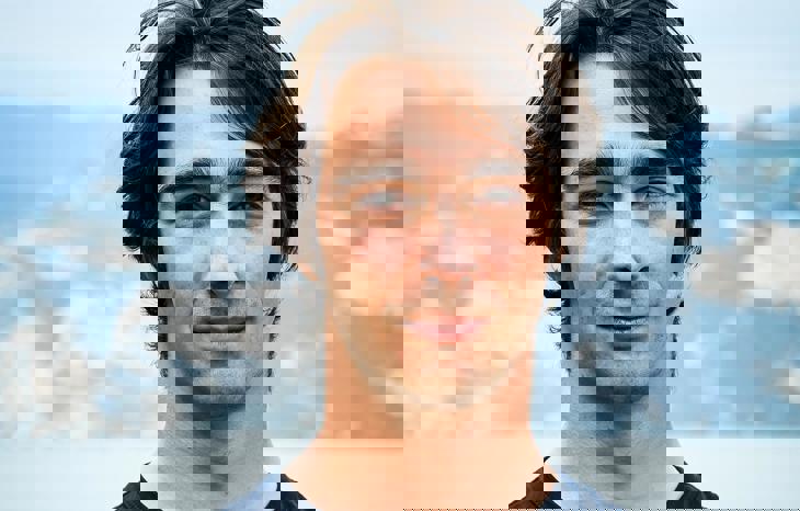 PHOTO 2025 12 11 22 05 00